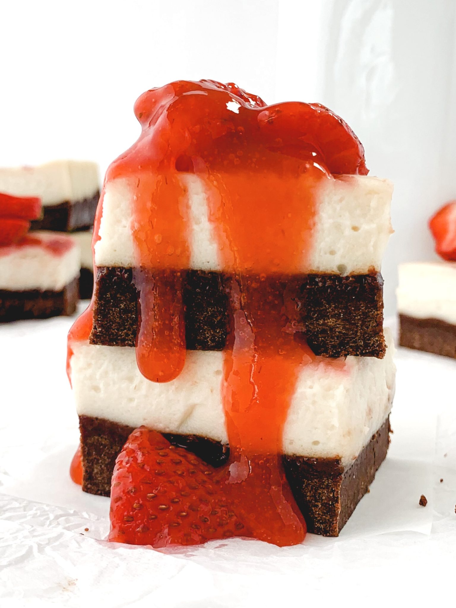 Vegan Cheesecake Brownies with a Fresh Strawberry Sauce (Sugar Free and ...